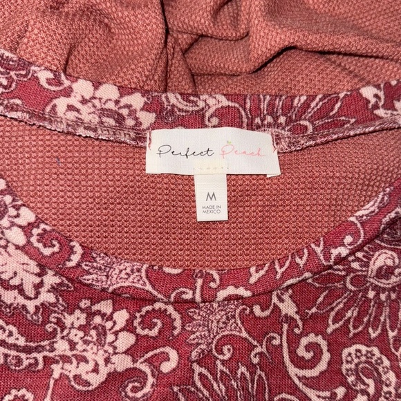 NEW Perfect Peach Floral Contrast & Waffle Weave Shirt - Picture 5 of 6